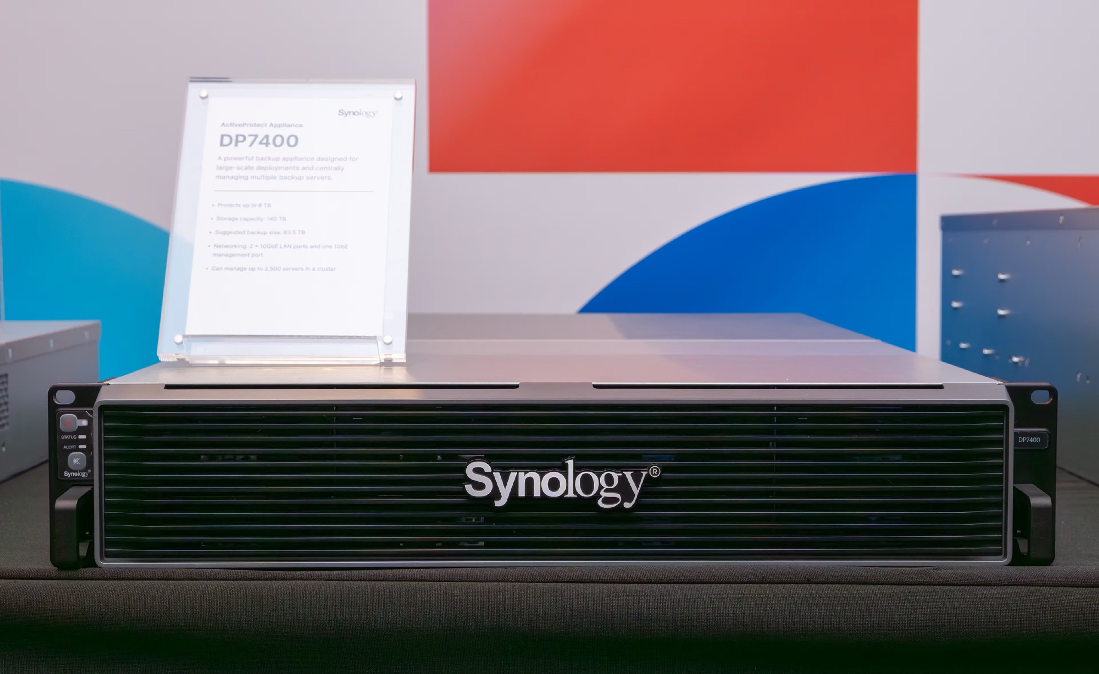 DP7400 Synology | Vermillion Pinstripes