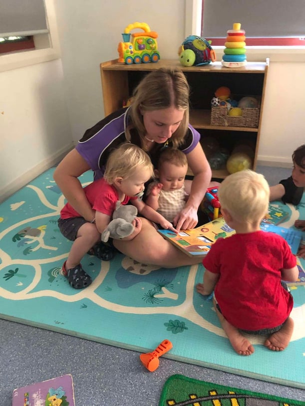 tgs riverbreeze educator reading with children