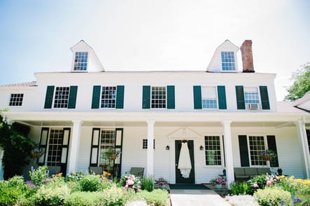 Built in 1814, the Fontainebleau Inn is a stately manor house tucked on the shores of Cayuta Lake | Vermilion Pinstripes